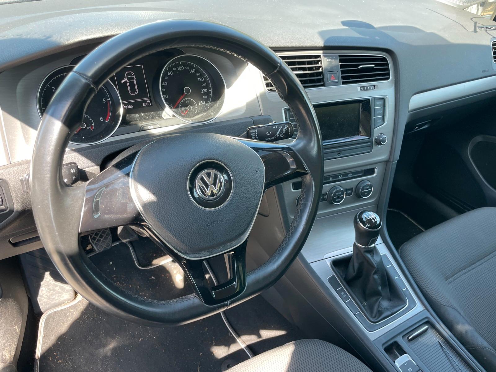 Volkswagen Golf 2015 — photo 12