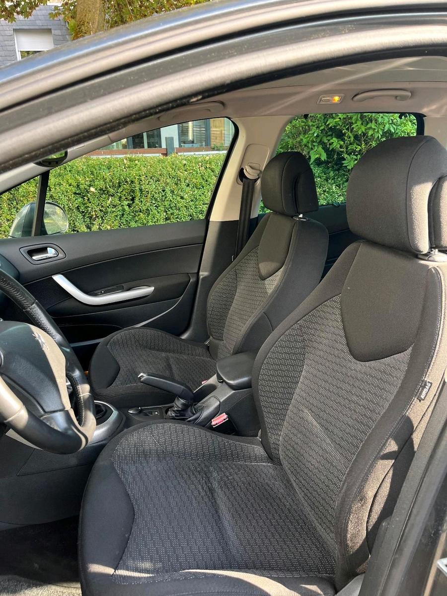 Peugeot 308 2009 — photo 8