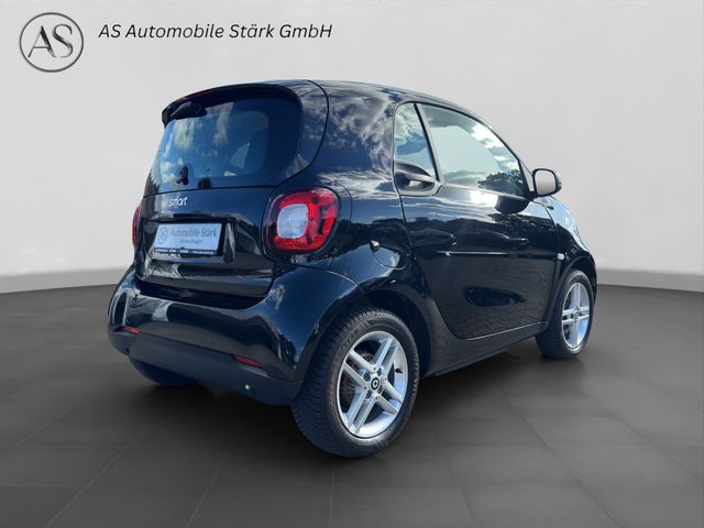 Fahrzeugabbildung Smart fortwo EQ Schnelllade+Sitzh.+DAB+Tempomat