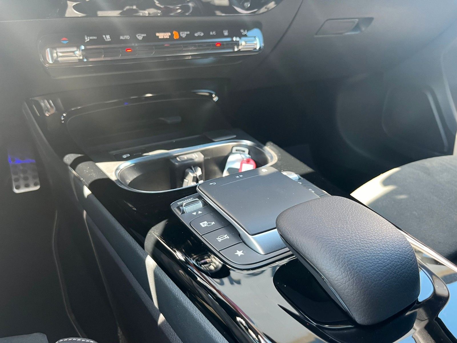 Fahrzeugabbildung Mercedes-Benz A 250 A -Klasse A 250 e Edition 2020