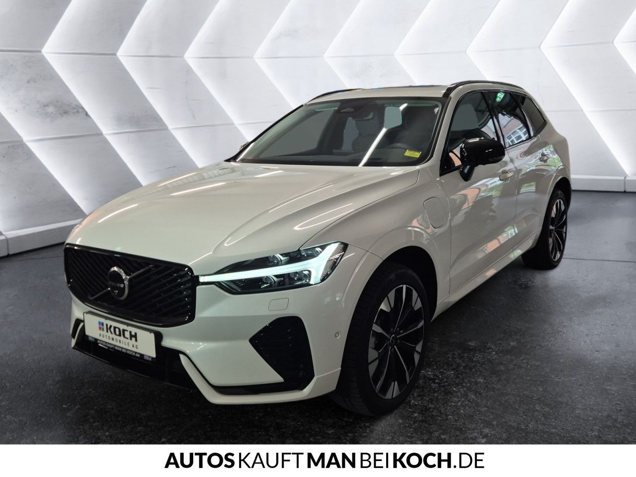 Volvo XC60 T6 AWD B Plus Dark ACC BLIS HUD PANO AHK imagem 3