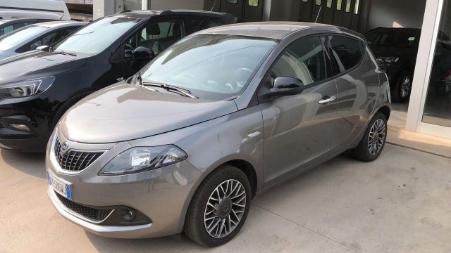 Другие Lancia Ypsilon 1.0 FireFly 5 porte S&S Hybryd Go