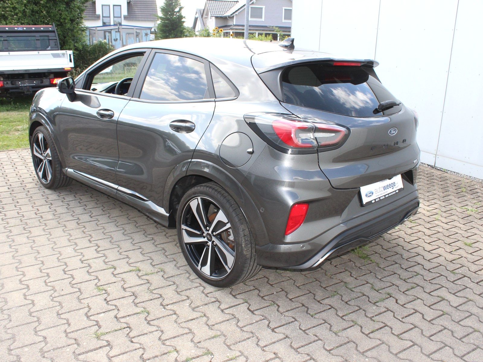 Fahrzeugabbildung Ford Puma ST-Line X 1,0 EcoBoost Mild Hybrid