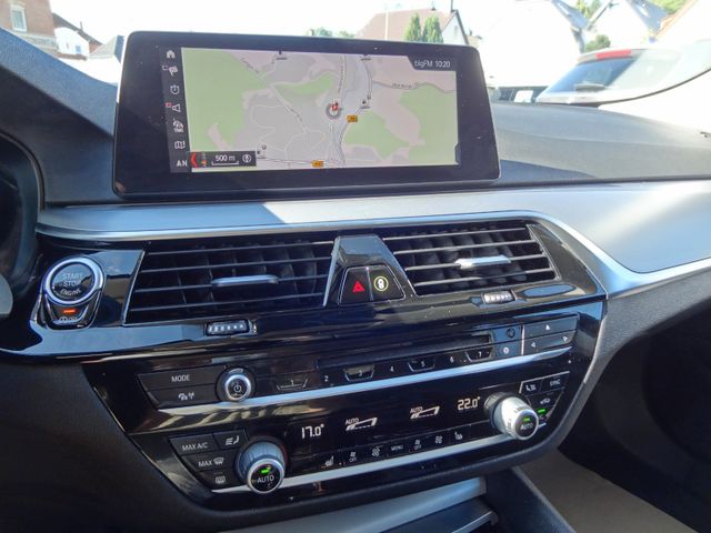 Fahrzeugabbildung BMW 520d xDrive/2.Hd/HUD/Leder/Virtual/Kam/Navi/