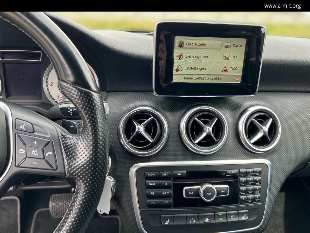 MERCEDES-BENZ A 220