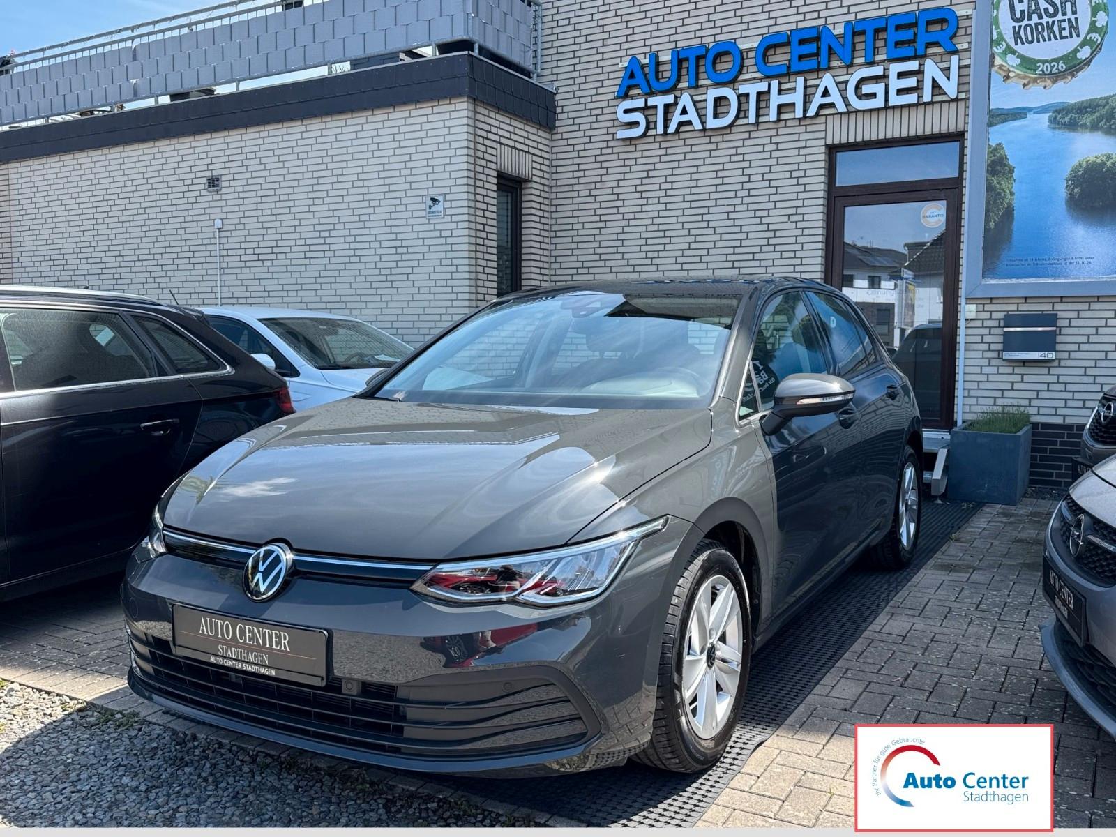Volkswagen Golf VIII 1.5 TSI Life 1.Hand/AHK-schwenkbar/App