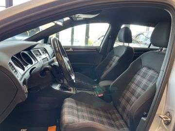 Volkswagen Golf VII Lim. GTI BMT *1.HAND*NAVI*TEMP*PDC*