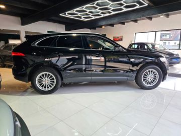 Jaguar F-Pace - 5