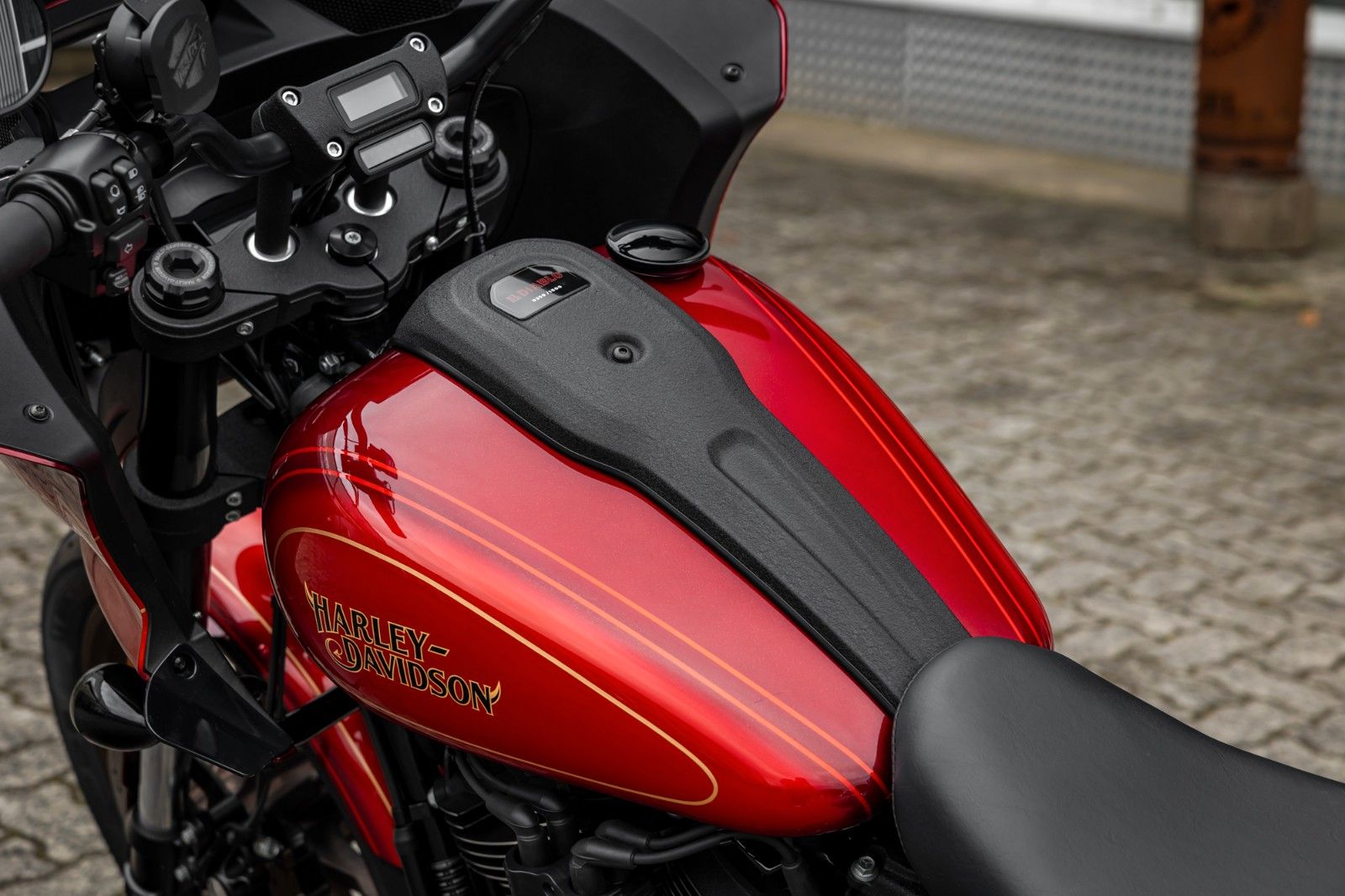 Fahrzeugabbildung Harley-Davidson FXLRST LOW RIDER ST 117 - EL DIABLO Nr. 359/1500