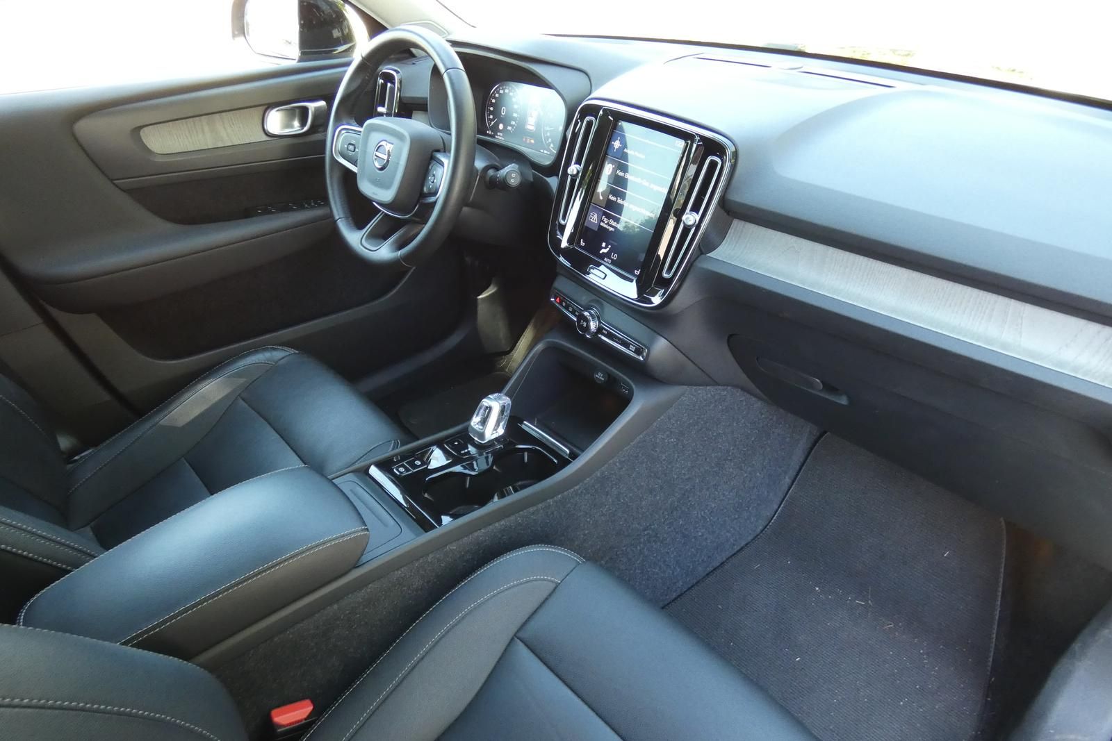 Volvo XC40 T3 Inscription #LEDER #DAB+ #AHZV #LED foto 16