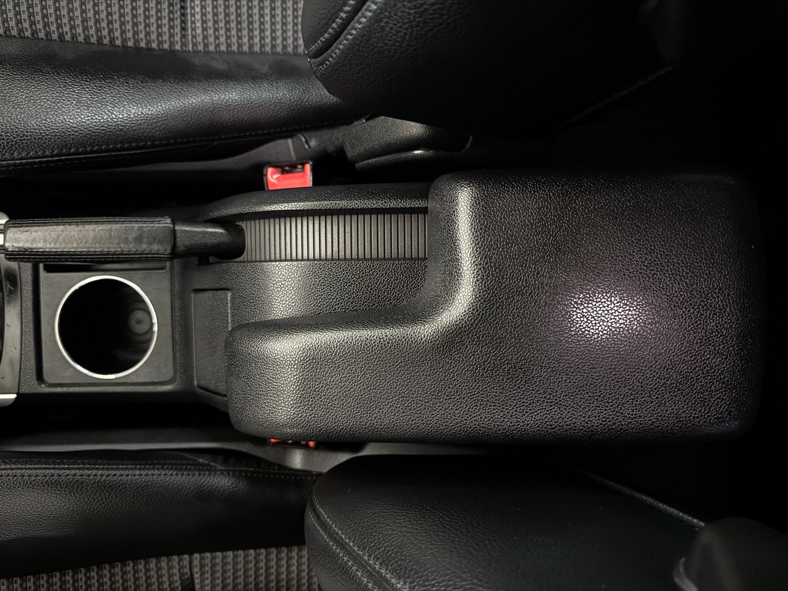 Fahrzeugabbildung Mercedes-Benz B 200 CDI AUTOMATIK SPORTPAKET BI-XENON KAMERA
