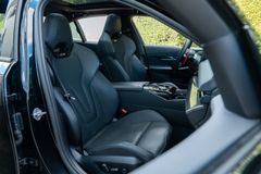 BMW M5 Limousine/ DRIVING PROF. / COMFORT PAKET/ B&W BMW M5 Limousine/ DRIVING PROF. / COMFORT PAKET/ B&W