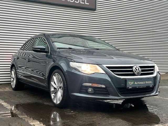 Volkswagen Passat CC *NAVI/HOLZ VAVONA/TÜV NEU*