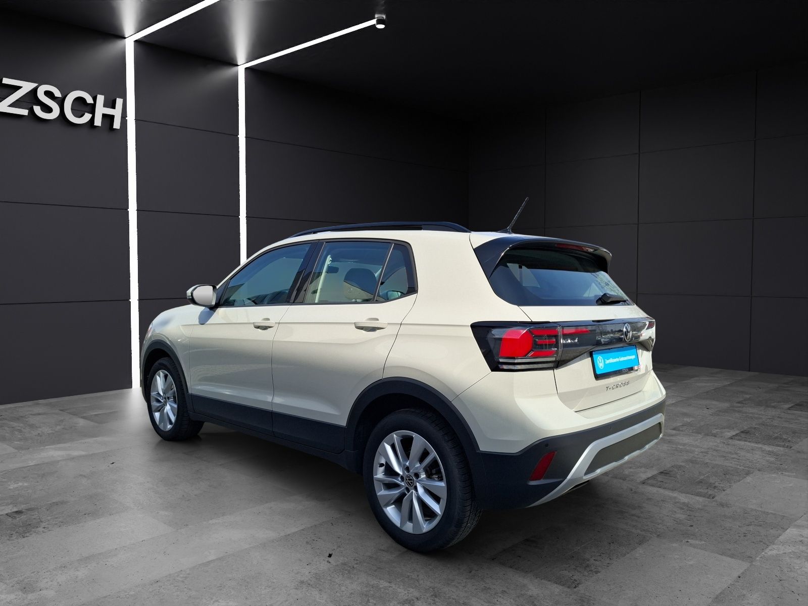 Fahrzeugabbildung Volkswagen T-Cross TSI Life DSG LED CarPlay AID ACC RFK SH