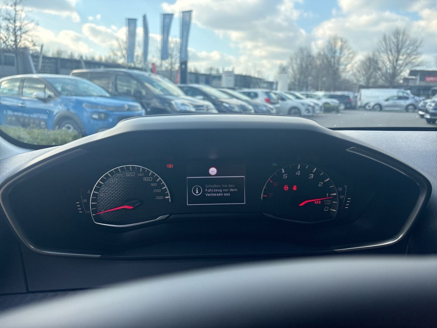 Peugeot 208 - Bild 14