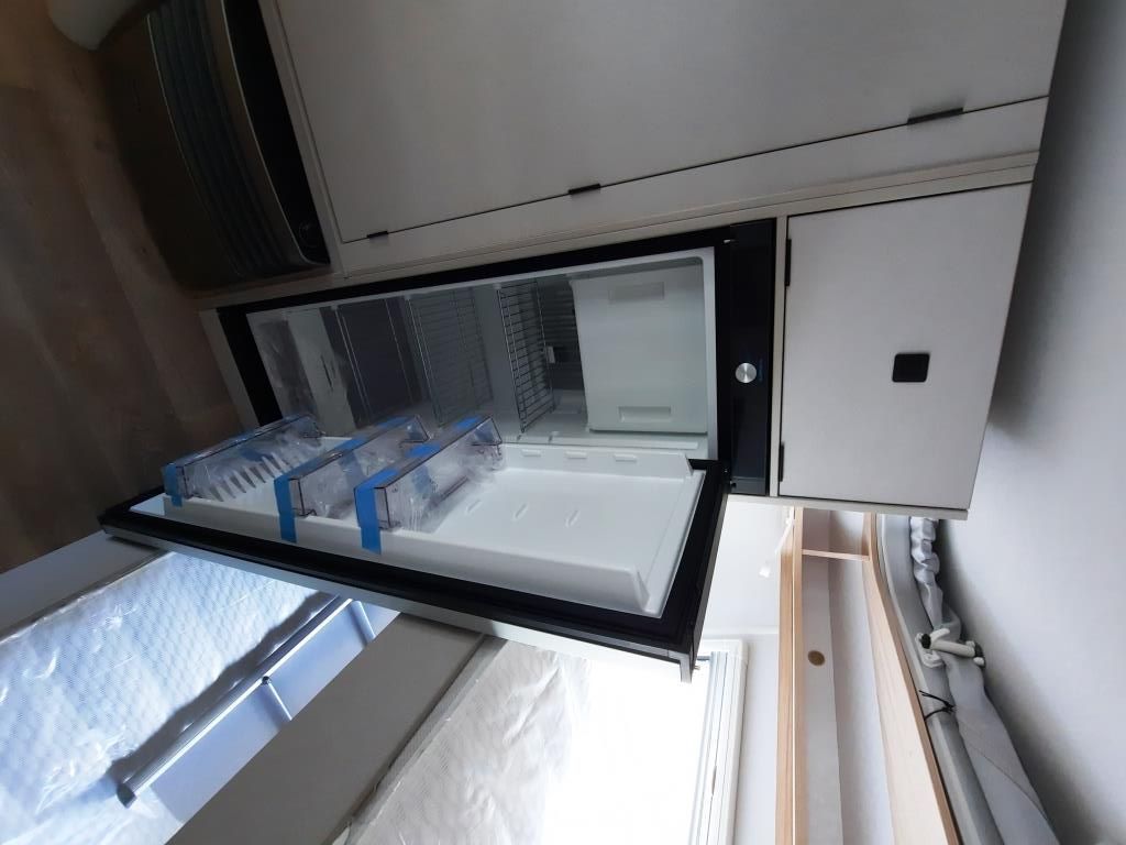 Fahrzeug Übersicht 17 Fahrzeugabbildung HYMER / ERIBA / HYMERCAR Touring 560 Verfüg./Sparen Sie 10.725,- €