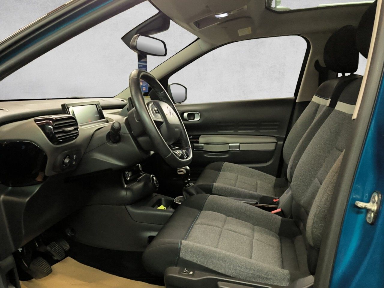 Fahrzeugabbildung Citroën C4 Cactus Shine Panoramadach Kamera uvm.