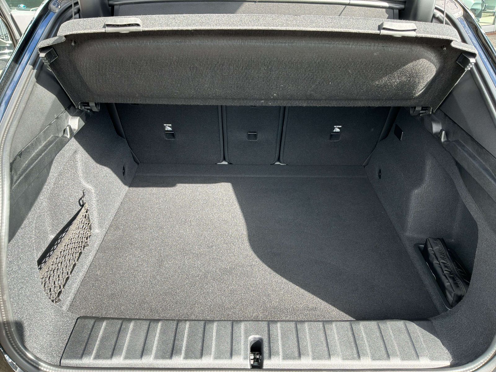 BMW iX2 - Bild 13