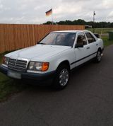 Mercedes-Benz Schöner Mercedes W124 250D H Kennzeichen, ... - Mercedes-Benz 250 mit Diesel-Antrieb: W124
