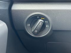 Fahrzeugabbildung Volkswagen T-Roc 1.5 TSI DSG Sitzheizung PDC Bluetooth