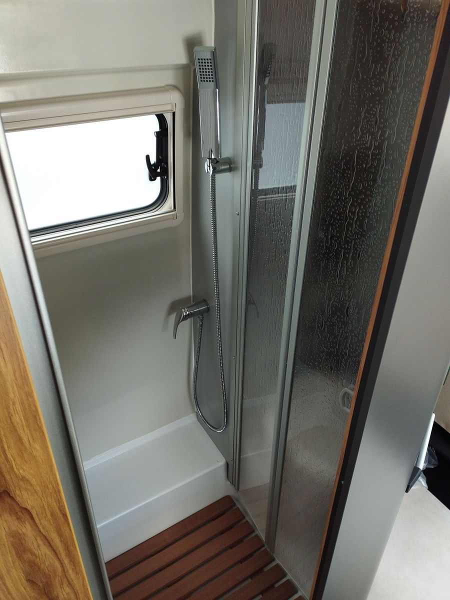 Fahrzeugabbildung Karmann Dexter 4x4 DE 570 AW Klima, Heizung 4KW, RFK