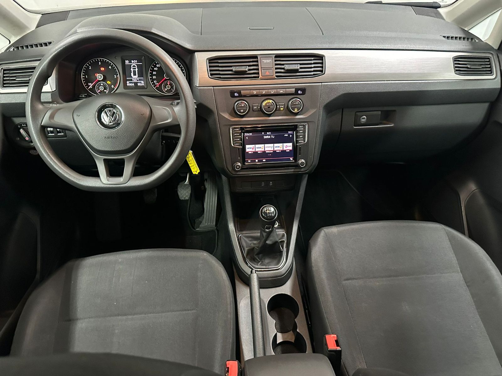 Fahrzeugabbildung Volkswagen Caddy Maxi 2,0TDI 5-Sitzer*AHK*TEMPO*NAVI*