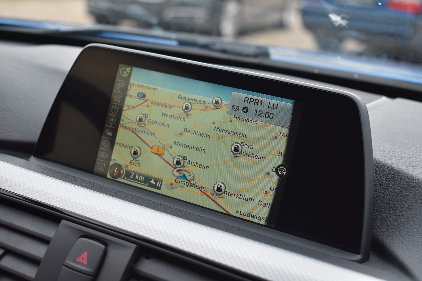Fahrzeugabbildung BMW 318 d Touring M Sport EstorilB. Automatik LED