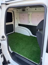 Volkswagen Caddy - 9