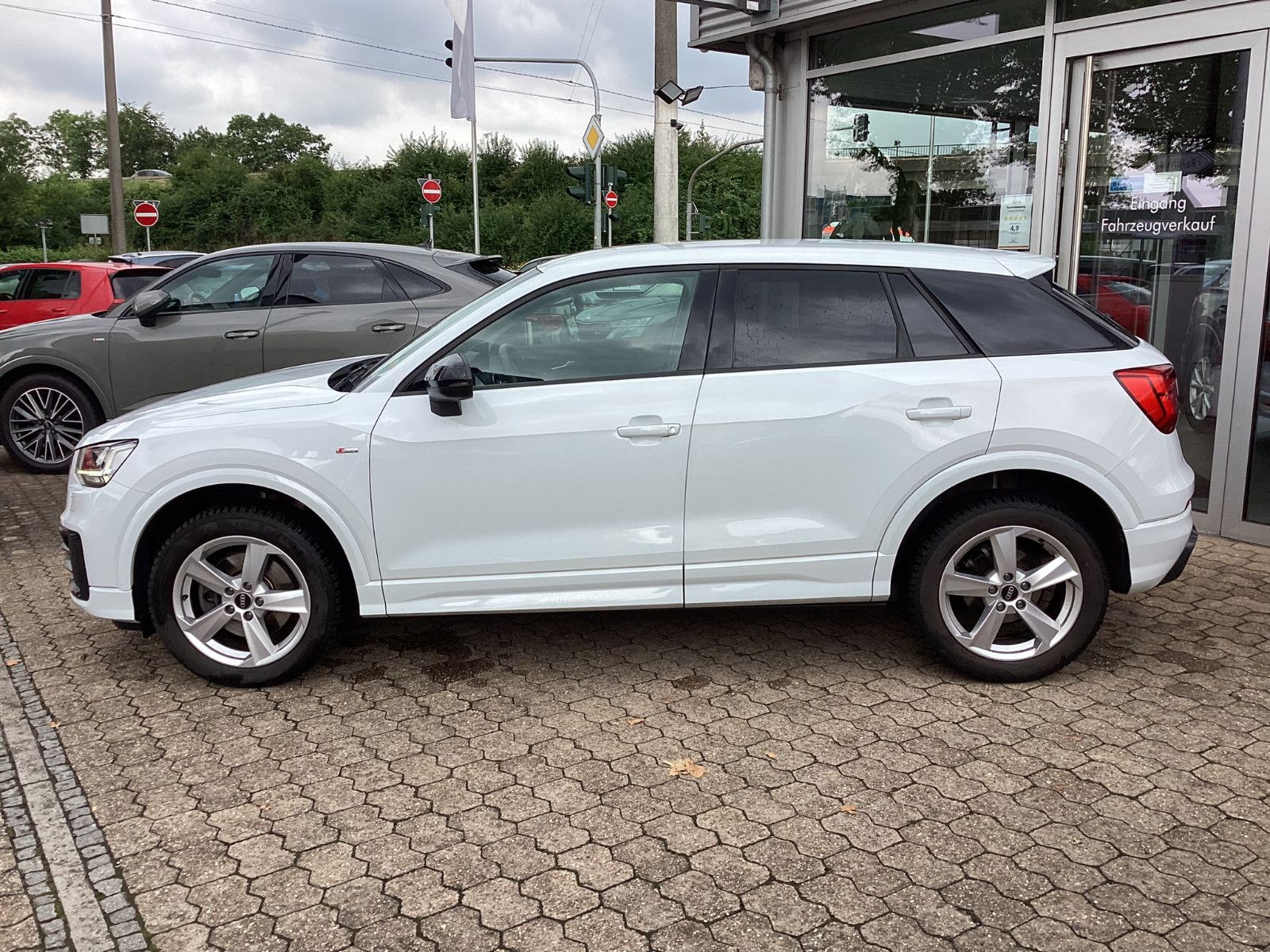 Fahrzeugabbildung Audi Q2 30 TFSI sport S-Line LED elektr. Heckklappe