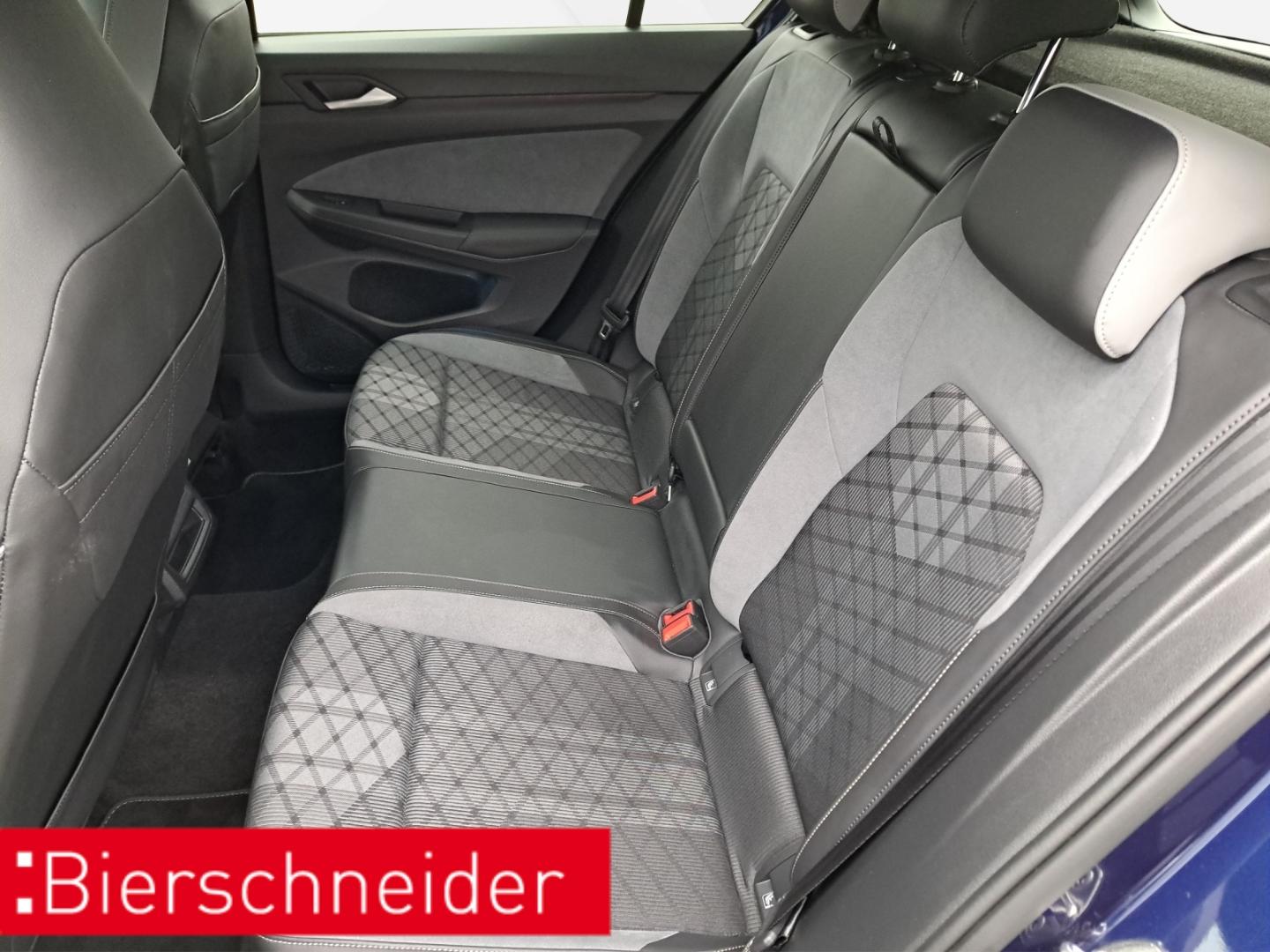 Volkswagen Golf 8 1.5 eTSI DSG R-Line IQ-LIGHT DIGITAL PRO, миниатюра 10