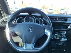 Fahrzeugabbildung Citroën DS3 SoChic VTI 120 Klimaautom. Hi-Fi, Bi-Color