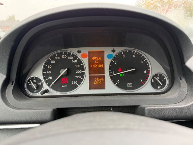 Mercedes-Benz B 170