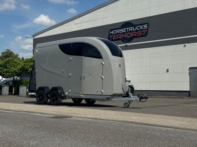 Bücker Trailer Careliner XL Pferdeanhänger mit Rampe-Tür-System