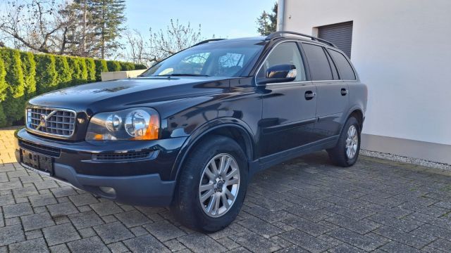 Volvo XC90 2,4  D5  AWD Geartronic Momentum 7-Sitzer