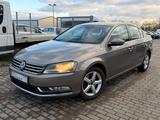 Volkswagen Passat 1.6 TDI Comfortline Temp Klimaauto - Volkswagen Passat aus 2011 mit Diesel-Antrieb