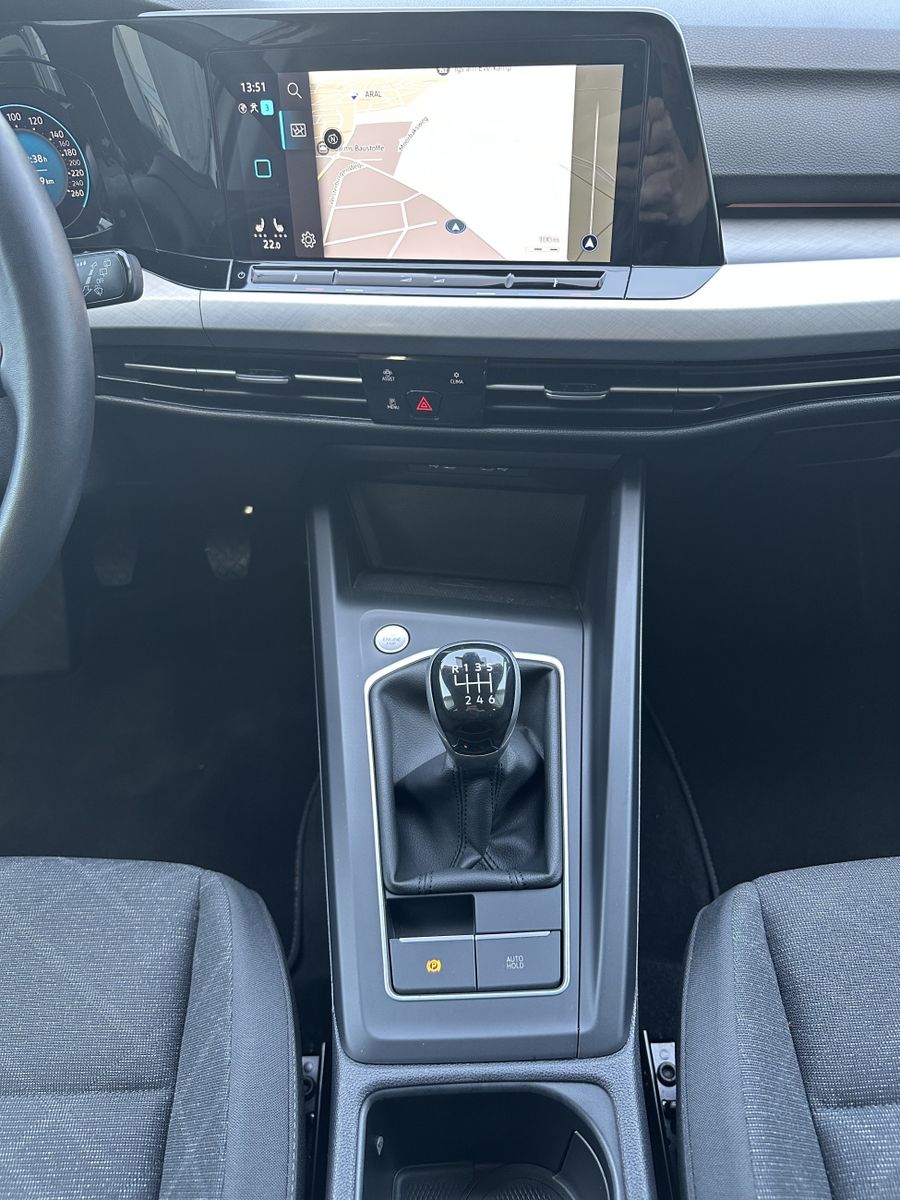 Fahrzeugabbildung Volkswagen Golf Variant 2.0 TDI Life+NAV+LED+ACC+KAMERA+SHZ