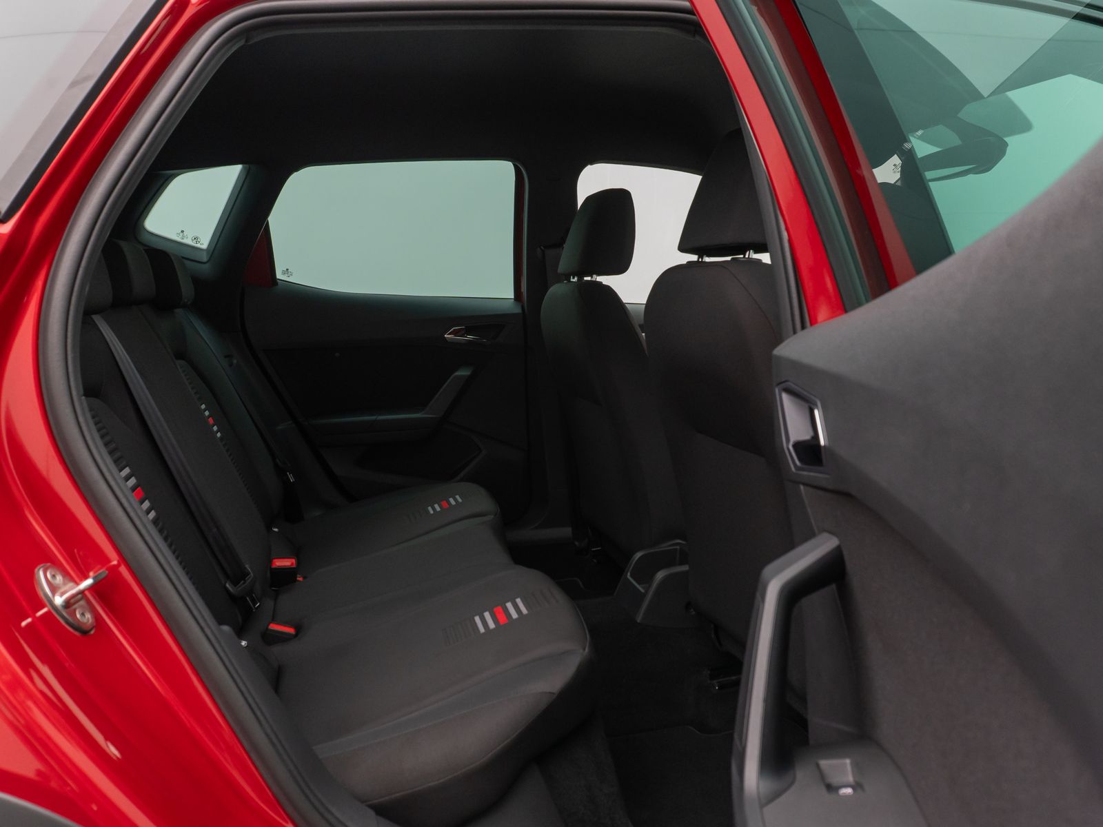 Fahrzeugabbildung SEAT Arona FR 1.5 TSI Kamera LED Tempomat Sport