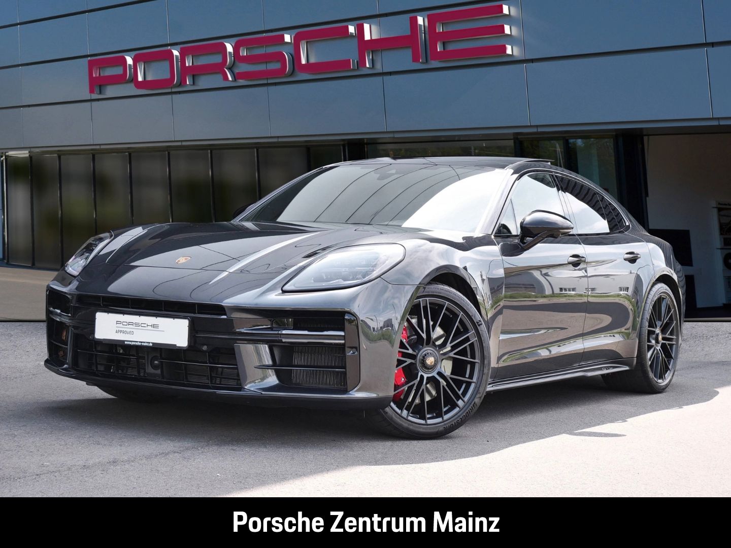 Porsche Panamera GTS InnoDrive HA-Lenkung Soft-Close