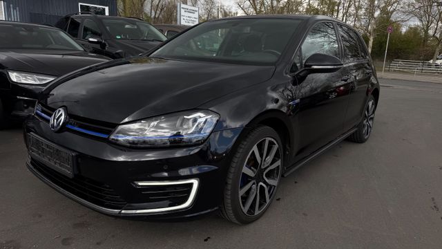 VW Golf GTE 1.4 Hybrid AUTOMATIK/8-FACH/KLIMA/LED