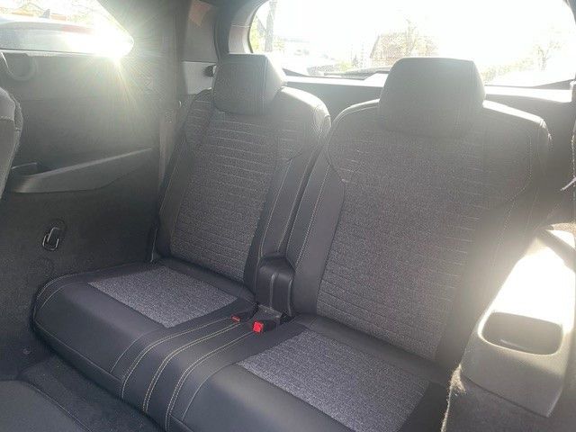 Fahrzeugabbildung Peugeot Neuer 5008 Allure MildHybrid AT+7Sitze+KlimaAT