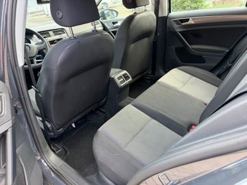 Volkswagen Golf - 7