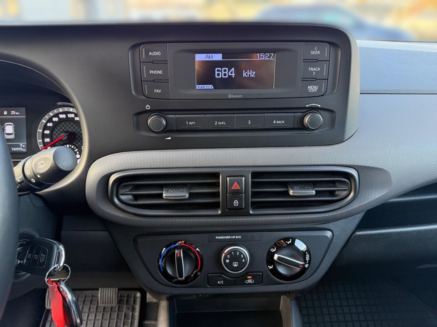 Fahrzeugabbildung Hyundai i10 1.0 Benzin M T Select Funktionspaket