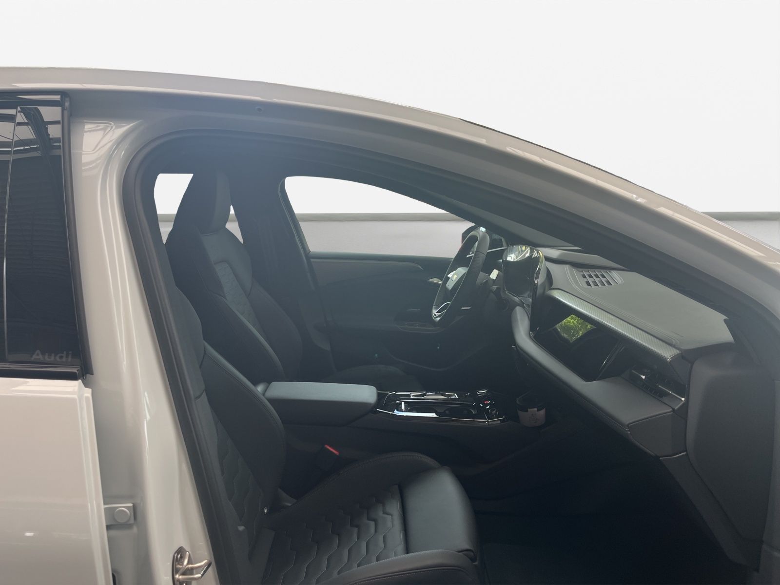 Audi A6 e-tron - Bild 2