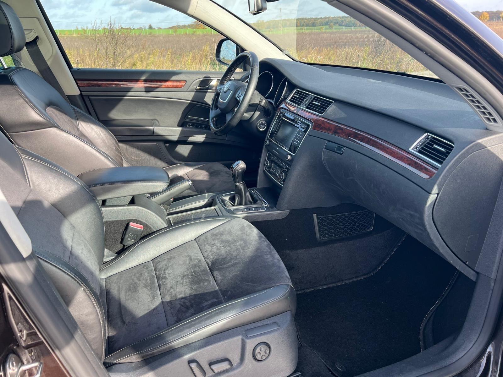 Skoda Superb 2012 — photo 8