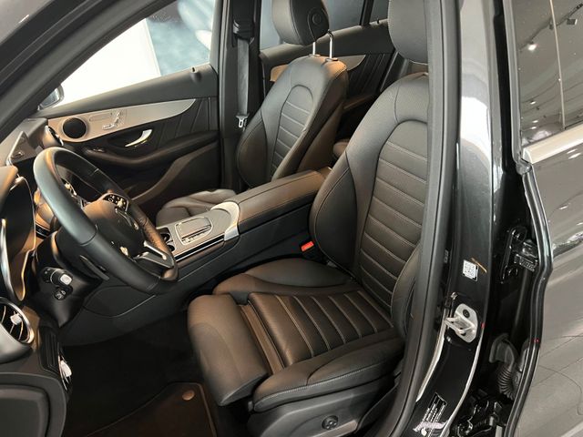 Fahrzeugabbildung Mercedes-Benz GLC 300 de 4M AMG/360°/AHK/Pano