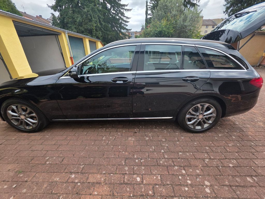 Image of Mercedes-Benz C 200