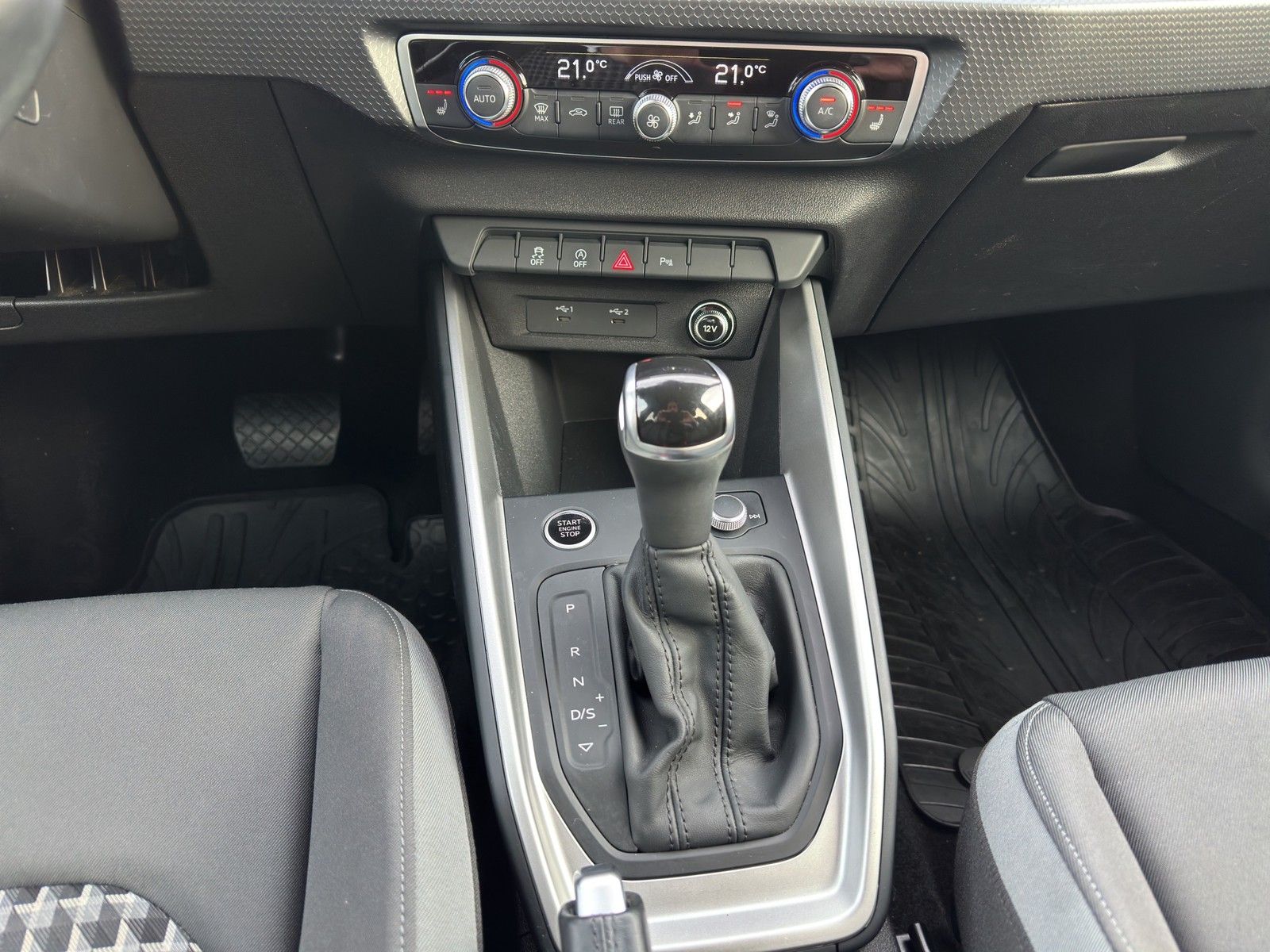 AUDI A1 Sportback 35 TFSI advanced AUTOMATIK / LED / - Image 13