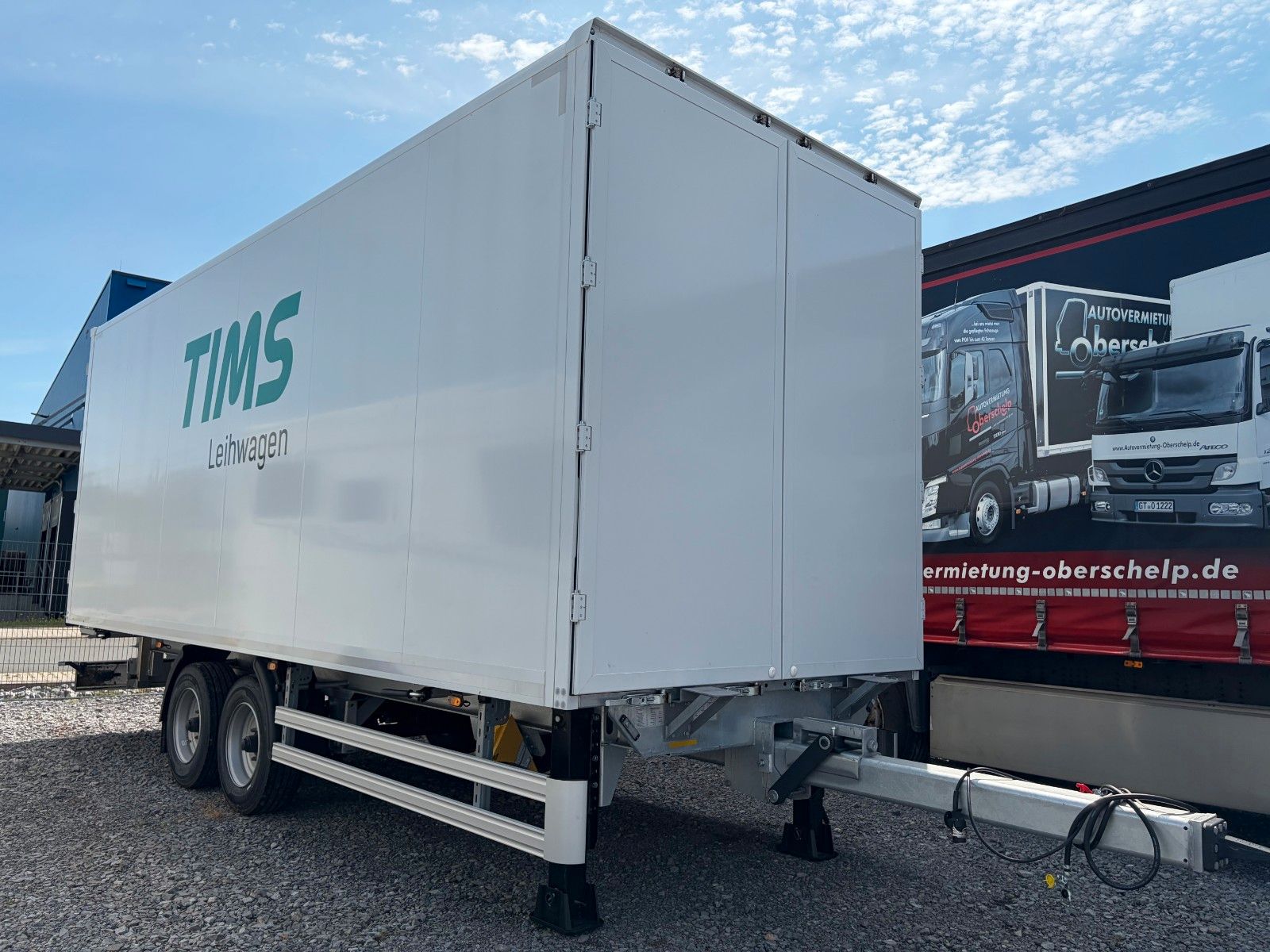 Fahrzeugabbildung Krukenmeier 10,8 t Tandem Anh. Koffer