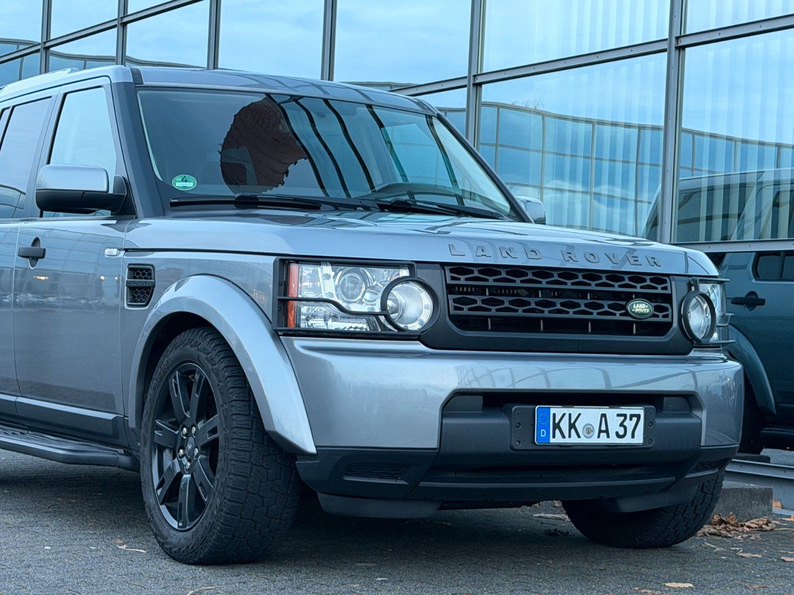 Land-Rover Discovery - 1