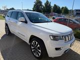 Jeep Grand Cherokee 3.0l V6 MultiJet 184kW Overla... - gebrauchte Jeep Grand Cherokee aus dem Jahr 2018